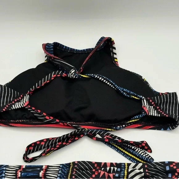 Bar III Black and Red Geometric Bikini Swimwear Size Small - Picture 6 of 13